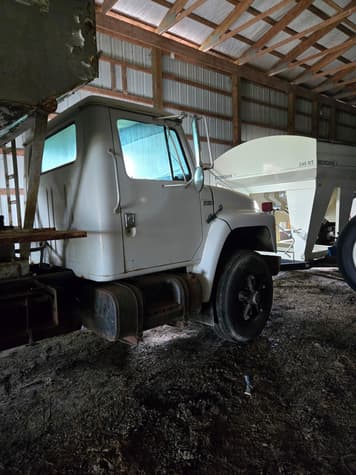 Main image International S1900